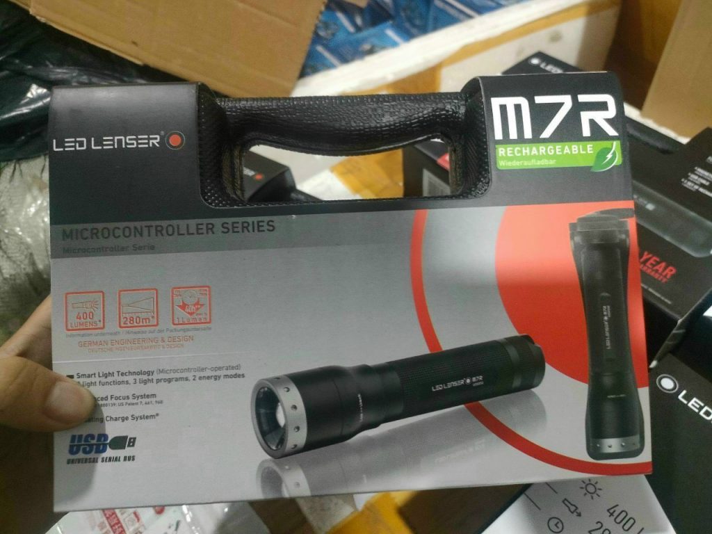 LED LENSER 8307-R M7R Flashlight (400 Lumens)